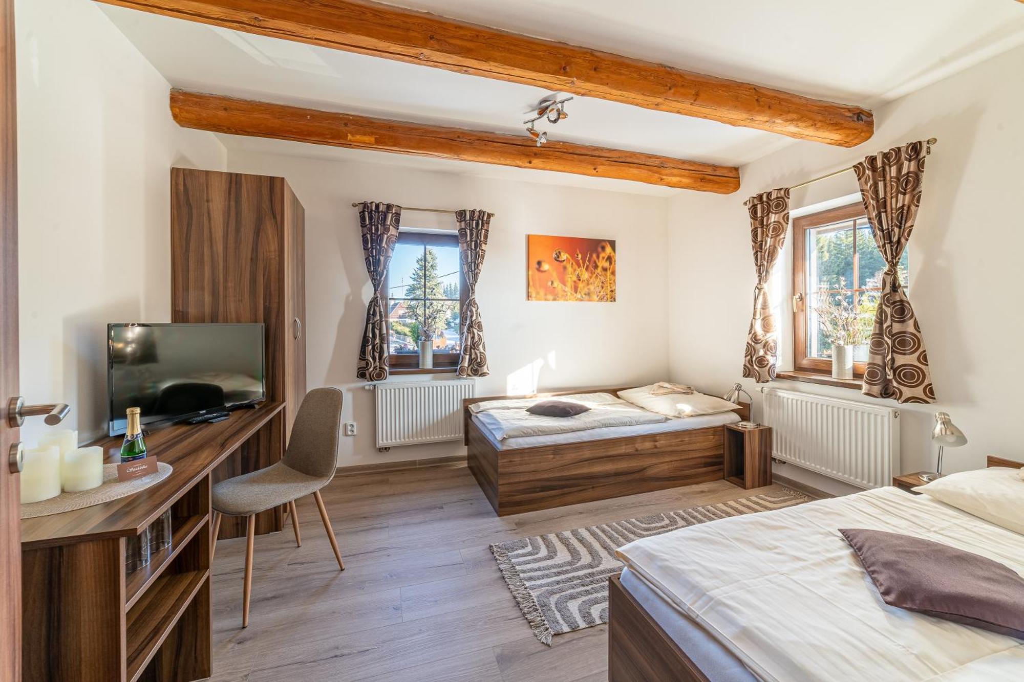 Penzion Studánka, Klíny Esterno foto